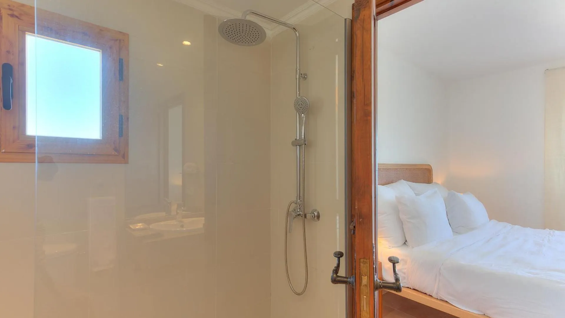 Apartmentos Nort Portinatx 2*,