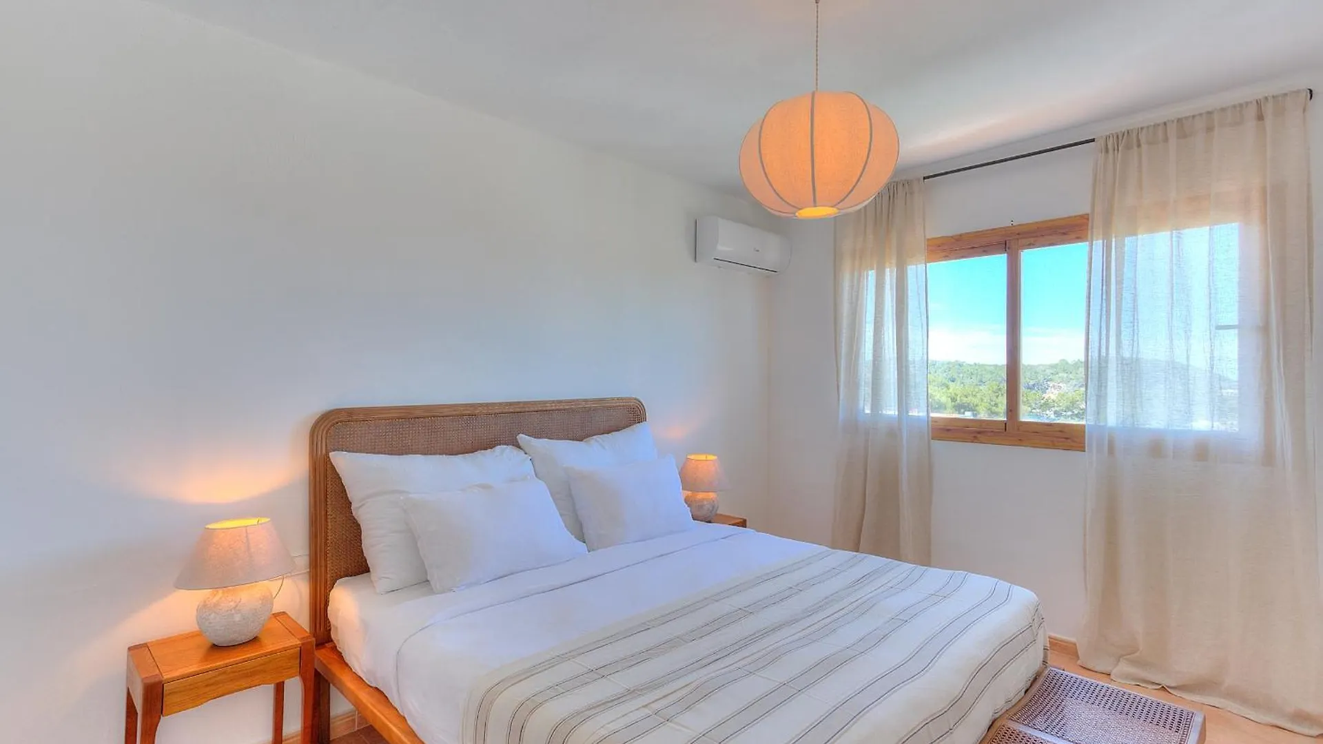 Apartmentos Nort Portinatx 2*,  İspanya