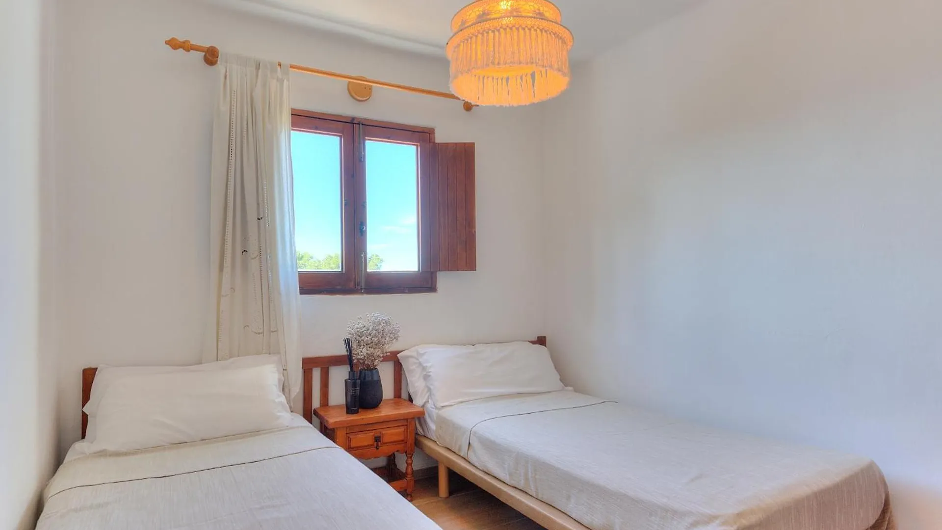 Apartmentos Nort Portinatx