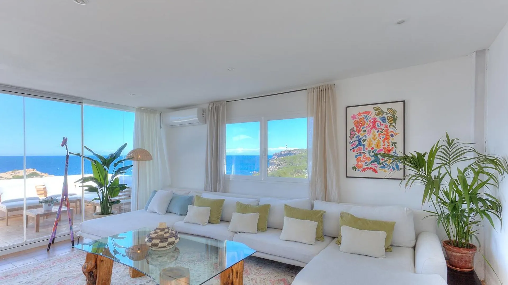 Apartmentos Nort Portinatx Aparthotel