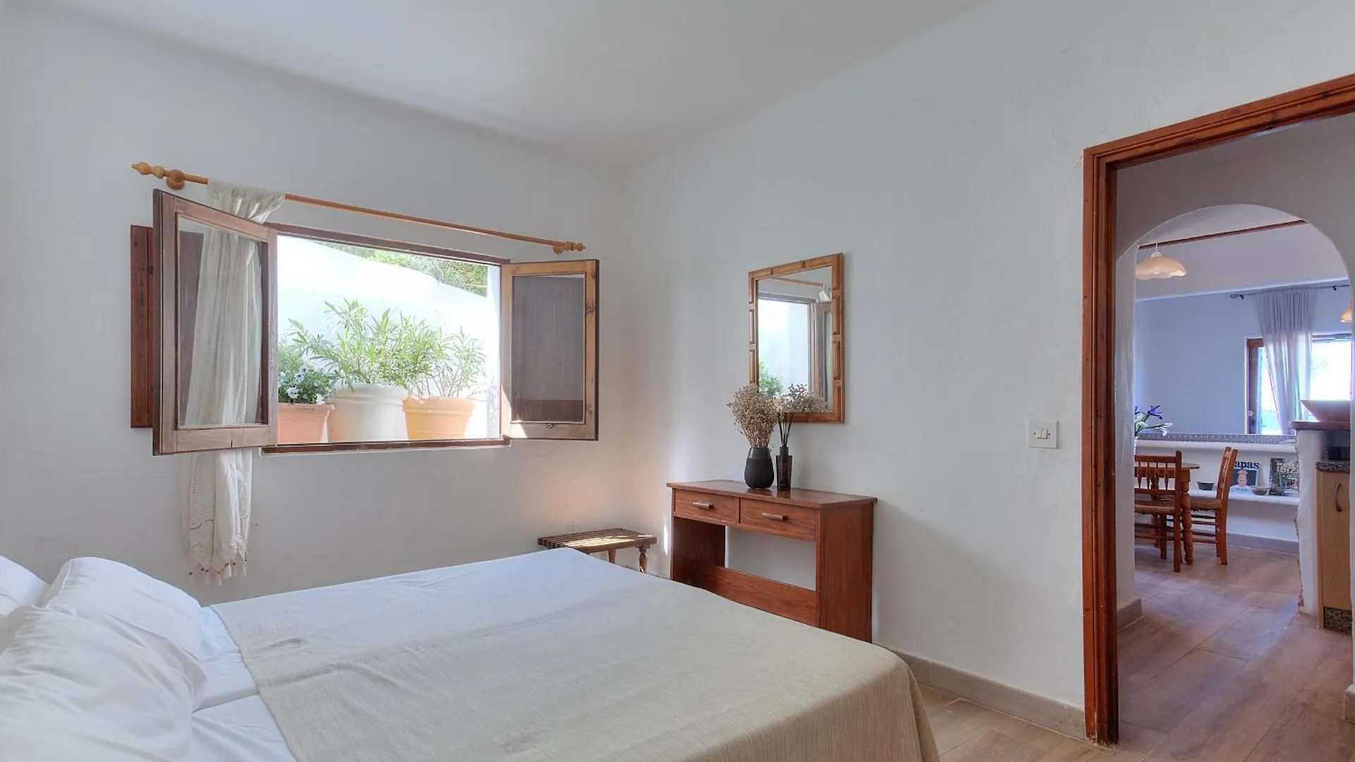 Apartmentos Nort Portinatx