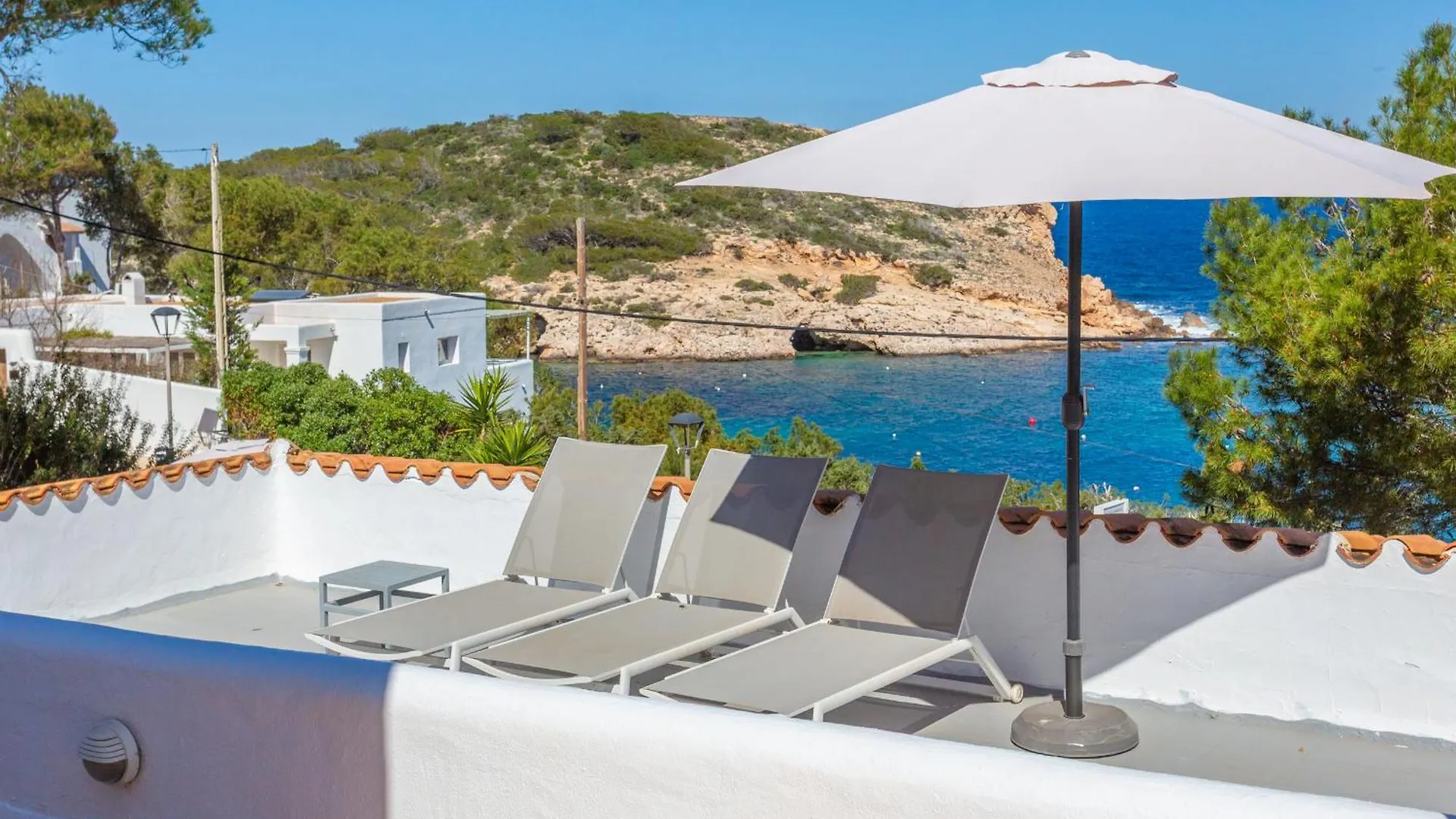 ** Aparthotel Apartmentos Nort Portinatx Spagna